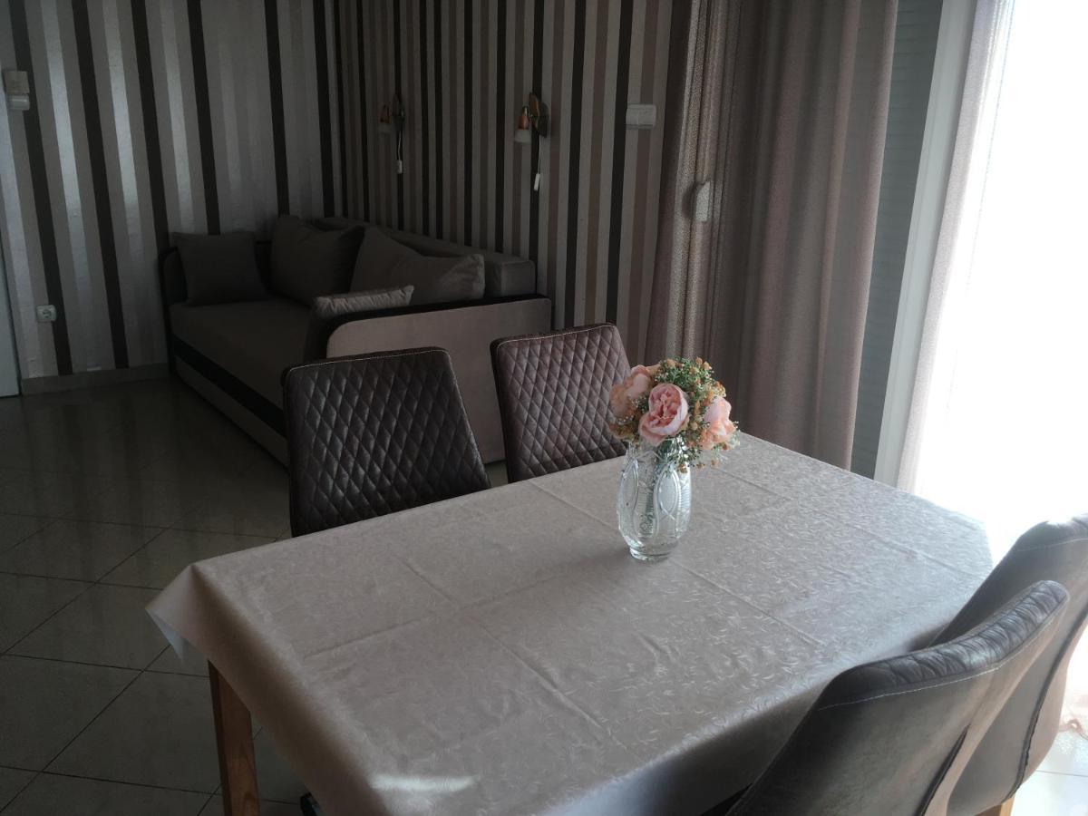 Gruber Apartman Siofok Ngoại thất bức ảnh