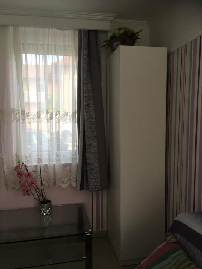 Gruber Apartman Siofok Ngoại thất bức ảnh