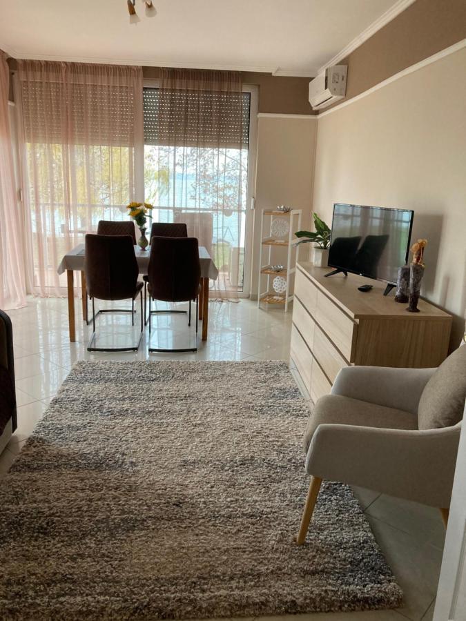 Gruber Apartman Siofok Ngoại thất bức ảnh